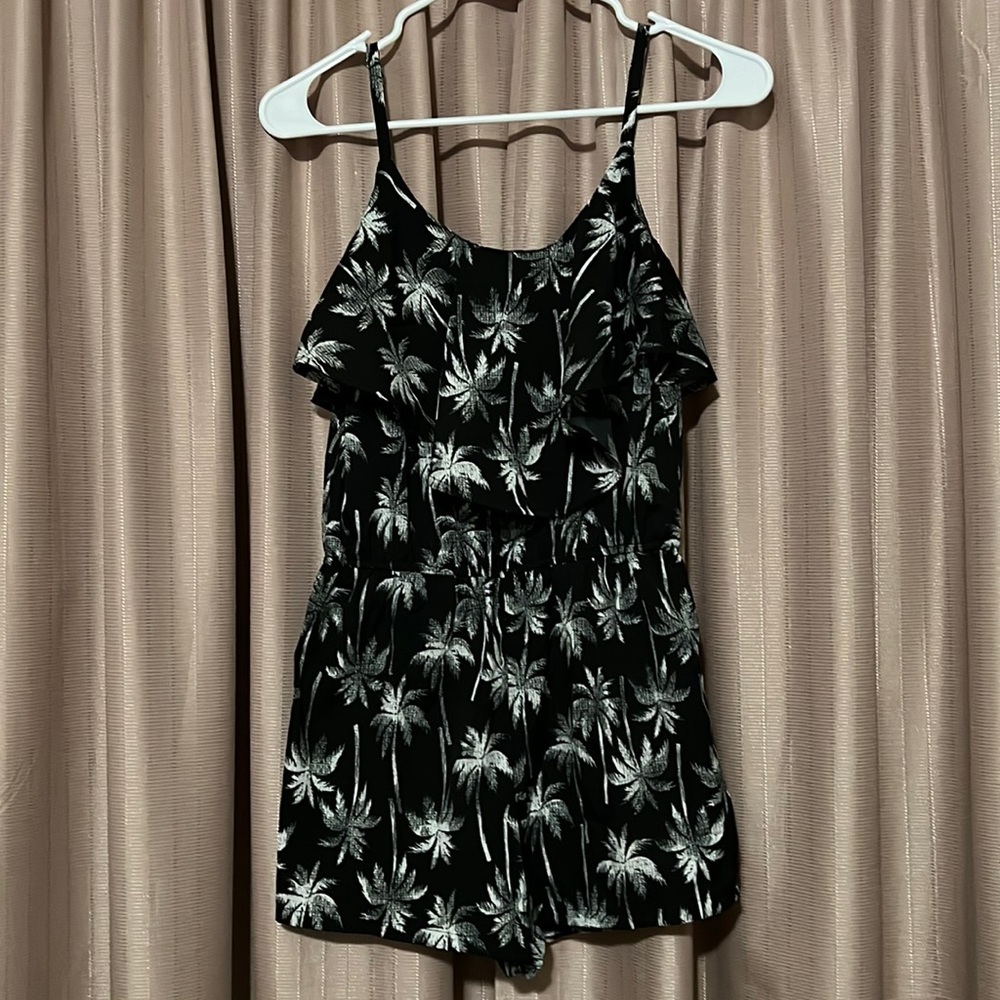 Patterned romper